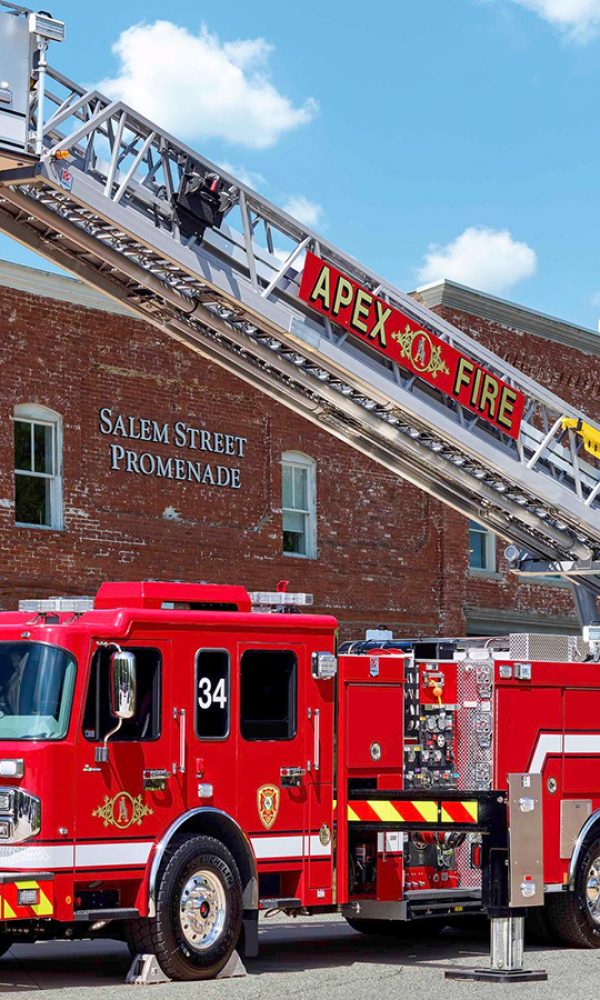 2023 Spartan Gladiator / 2024 Smeal CC-100PL 100' S-100R3PL988 RMP S5370